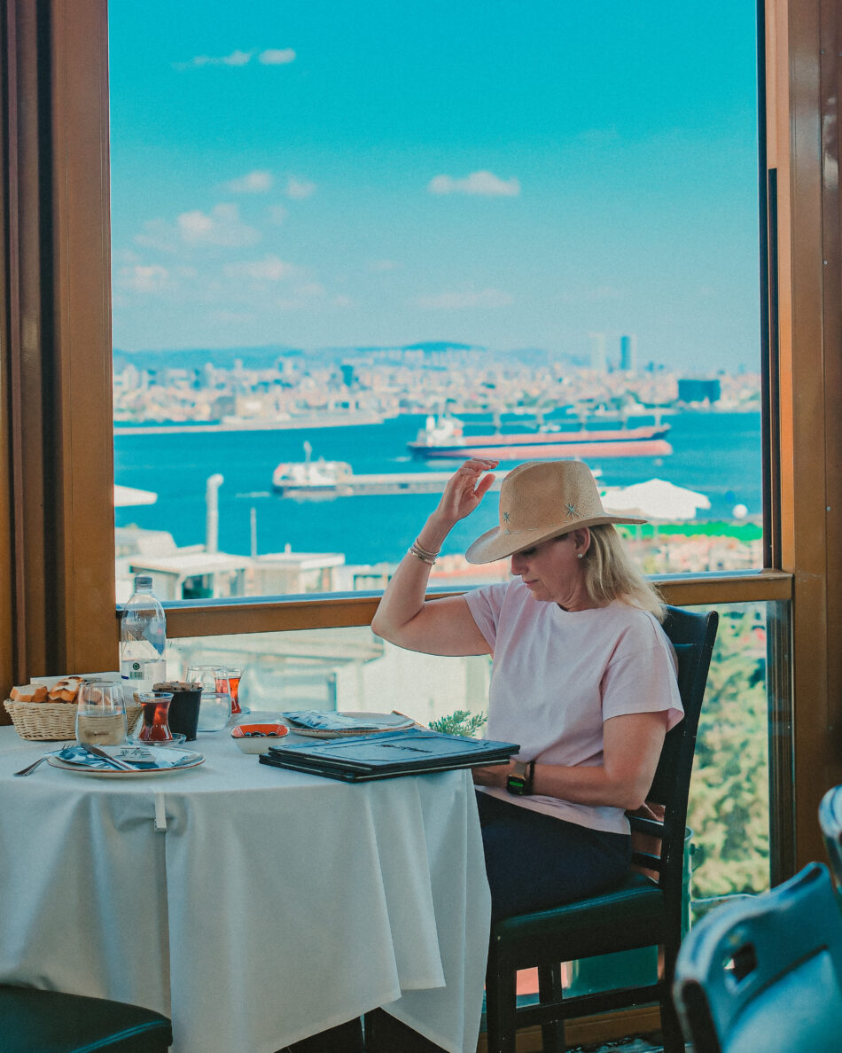 Salt-Baked Fish in Sultanahmet: A Shared Seafood Experience